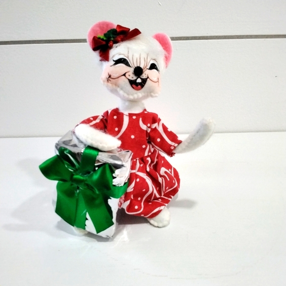 Annalee 6" Swirl Gift Mouse - Picture 1 of 6